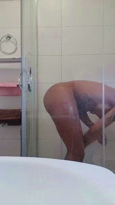 Katalinaaahot live cam on Cam4