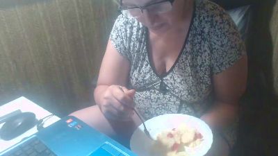 Kateelina live cam on Cam4