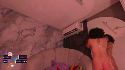 Katemoss69 live cam on Cam4