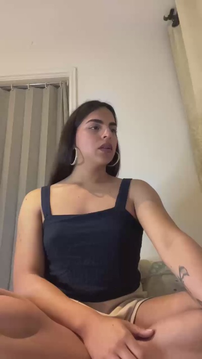 Katerinnauu live cam on Cam4