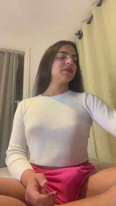 Katerinnauu live cam on Cam4