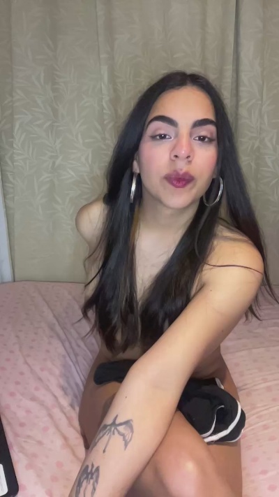 Katerinnauu live cam on Cam4