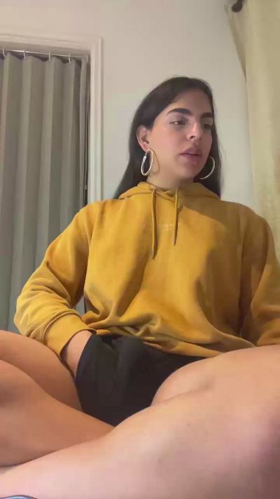 Katerinnauu live cam on Cam4