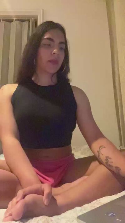 Katerinnauu live cam on Cam4