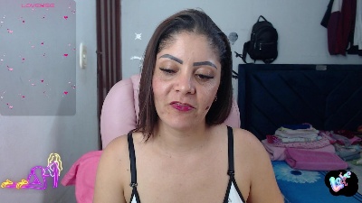 KatheLatin_92 live cam on Cam4