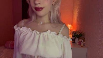 KathieGrierson live cam on Cam4