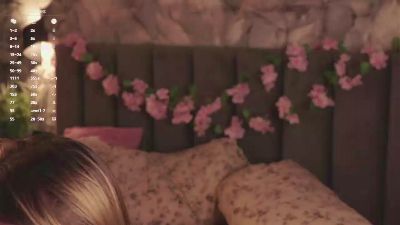 KathieHoster live cam on Cam4