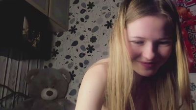 KathieHoster live cam on Cam4