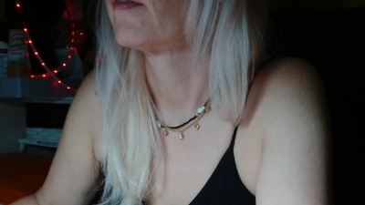 KathleenEdwards live cam on Cam4