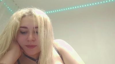 KathrinNitti live cam on Cam4