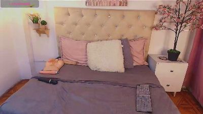 KathyaSpinelli live cam on Cam4