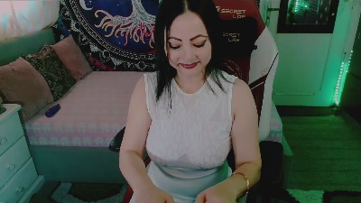 KatieAu live cam on Cam4