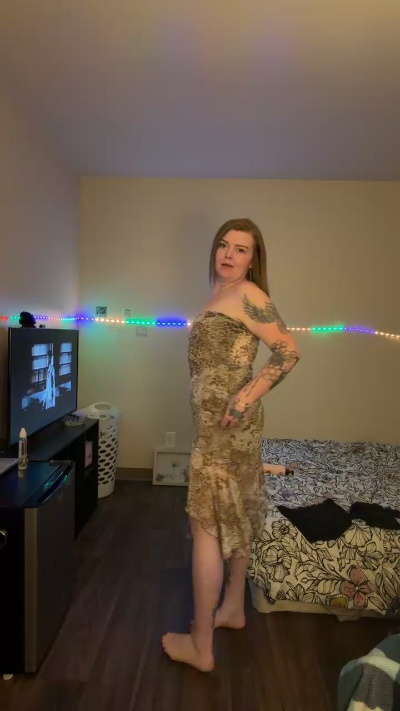 Katiegurl97 live cam on Cam4
