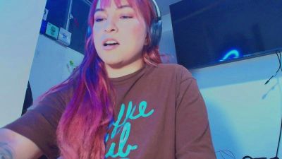 Katieskake25 live cam on Cam4