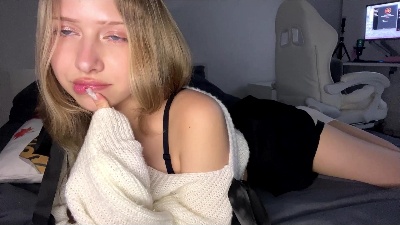 KatriceOstby live cam on Cam4