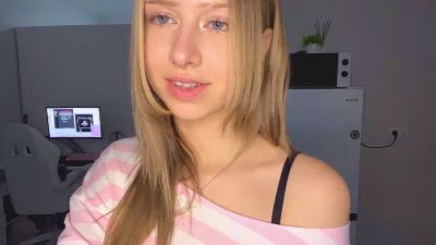 KatriceOstby live cam on Cam4