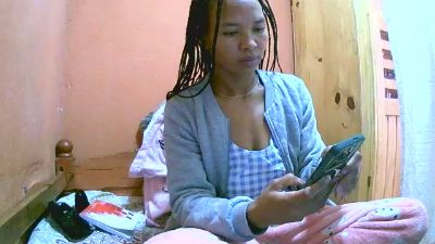 Katrinah live cam on Cam4