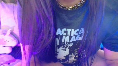 KattQueen live cam on Cam4