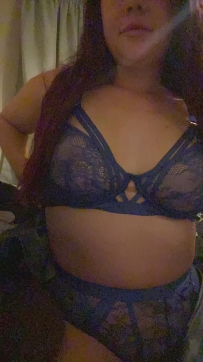 Kattygirl666 live cam on Cam4