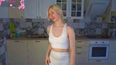 KatyMckennan live cam on Cam4