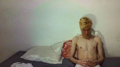 Kauan09 live cam on Cam4
