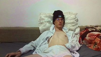 Kauan09 live cam on Cam4