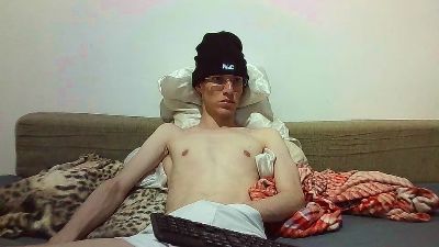 Kauan09 live cam on Cam4