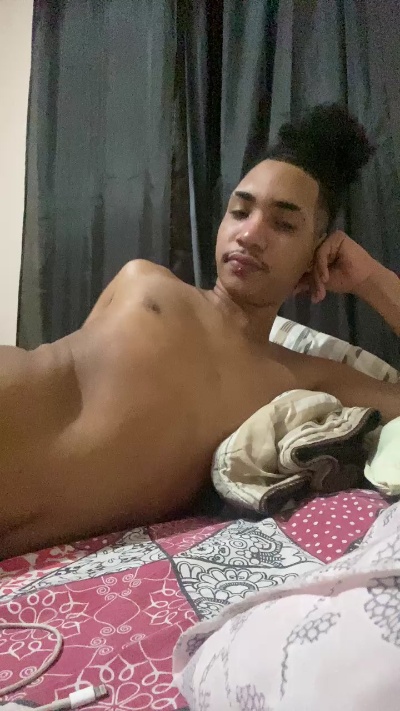 Kauanovin live cam on Cam4