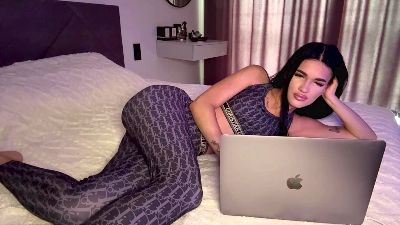 KayPeller live cam on Cam4