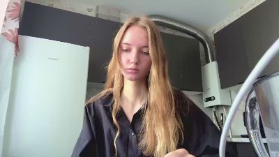 KayceLyndaker live cam on Cam4