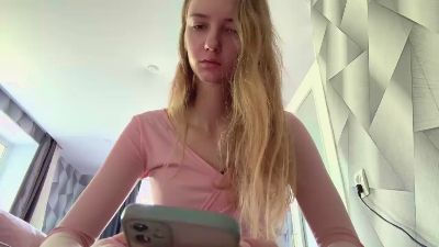 KayceLyndaker live cam on Cam4
