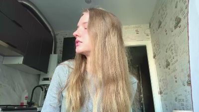 KayceLyndaker live cam on Cam4