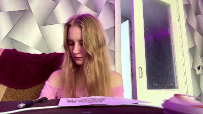 KayceLyndaker live cam on Cam4