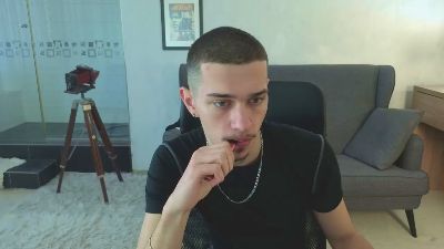KaydenDrew live cam on Cam4