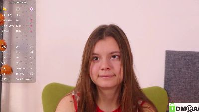 KaylaCoates live cam on Cam4