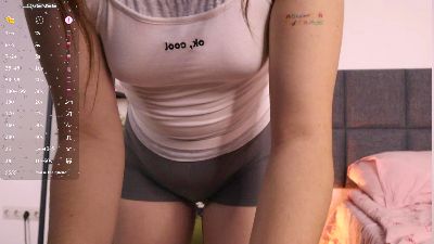 KaylaCoates live cam on Cam4