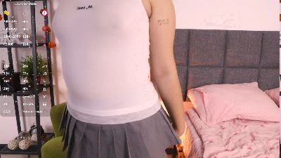 KaylaCoates live cam on Cam4