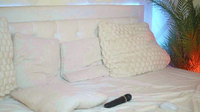 KaylaVegas live cam on Cam4