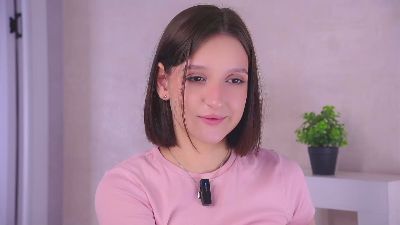 KeeleyByron live cam on Cam4