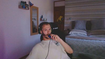 Keeno67 live cam on Cam4