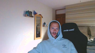 Keeno67 live cam on Cam4