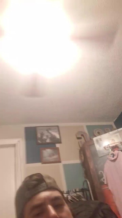 Keetoncaery live cam on Cam4