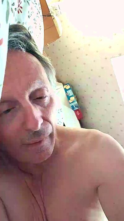 Keeviinhot live cam on Cam4