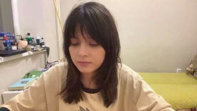 KeilaBallek live cam on Cam4