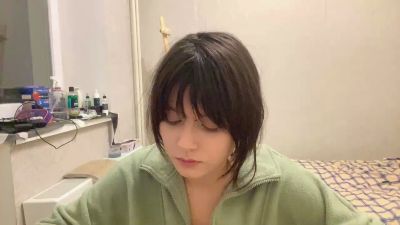 KeilaBallek live cam on Cam4