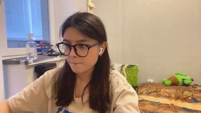 KeilaBallek live cam on Cam4