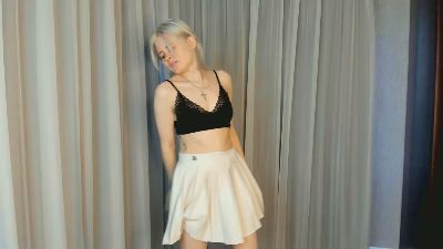KeilaSolanki live cam on Cam4