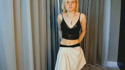 KeilaSolanki live cam on Cam4
