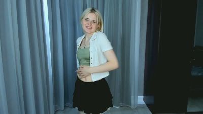 KeilaSolanki live cam on Cam4