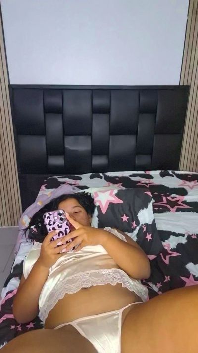Keimhott550 live cam on Cam4